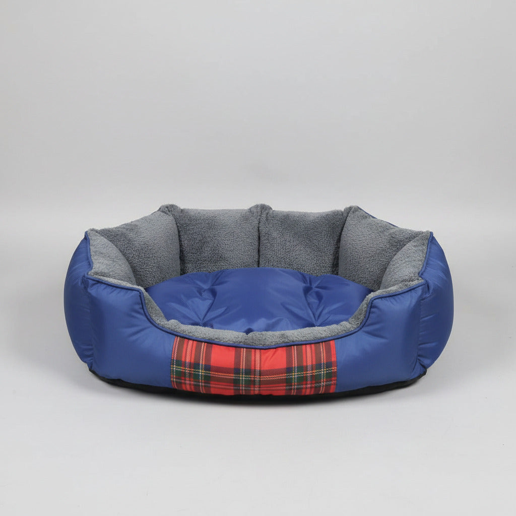 Jumbo Mouse-Themed Cozy Cat Cave